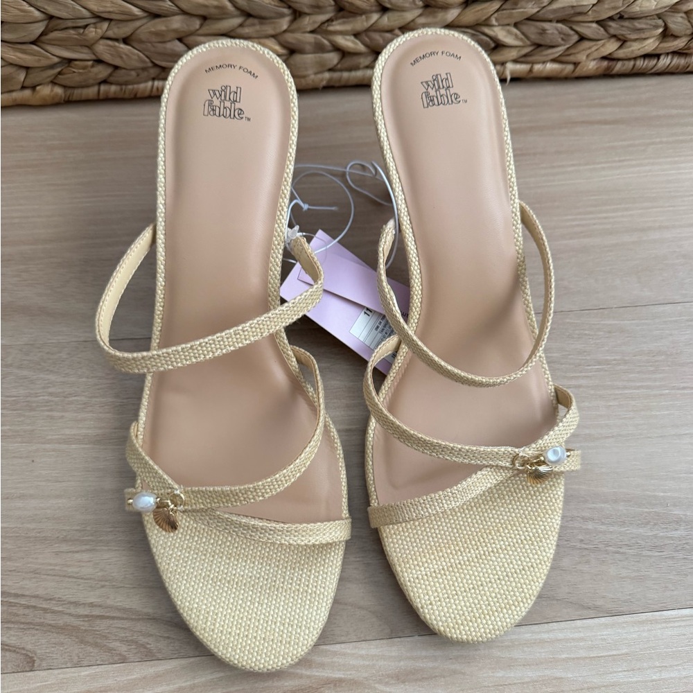 NWT! Wild Fable Brodie Strappy Raffia Charm Heels - Memory foam - Picture 12 of 14